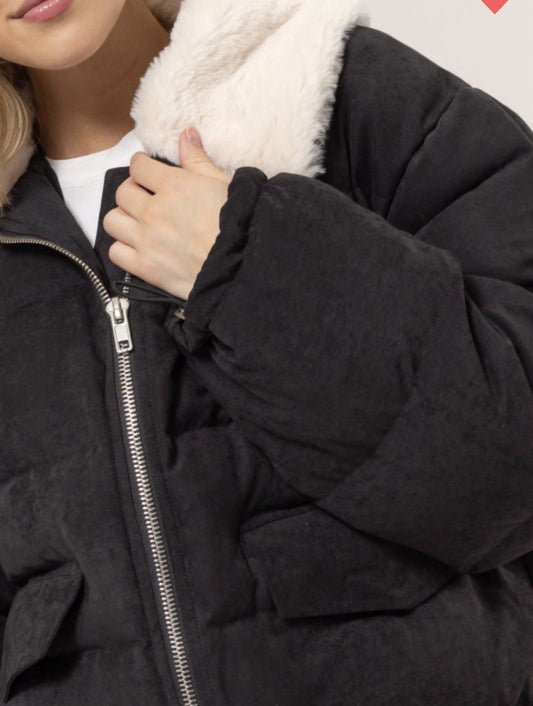 "The Contrast Queen Puffer"